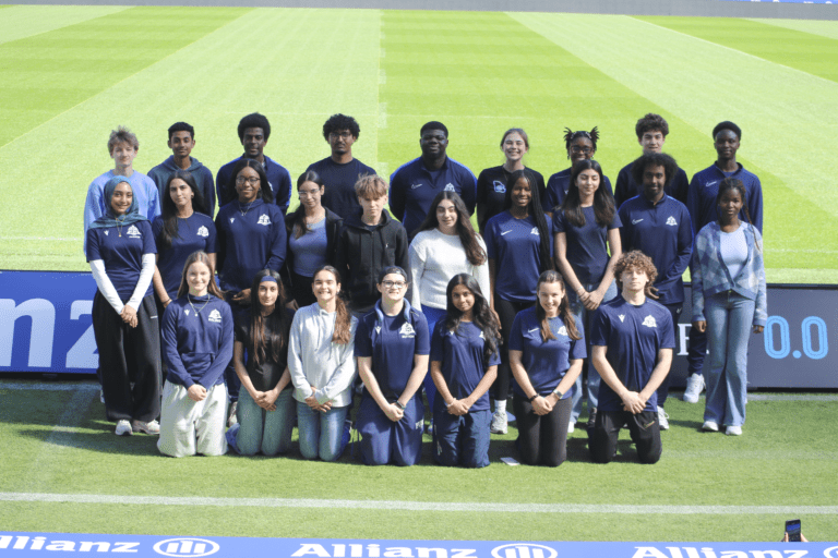 mixed ethnicity LYG33 members